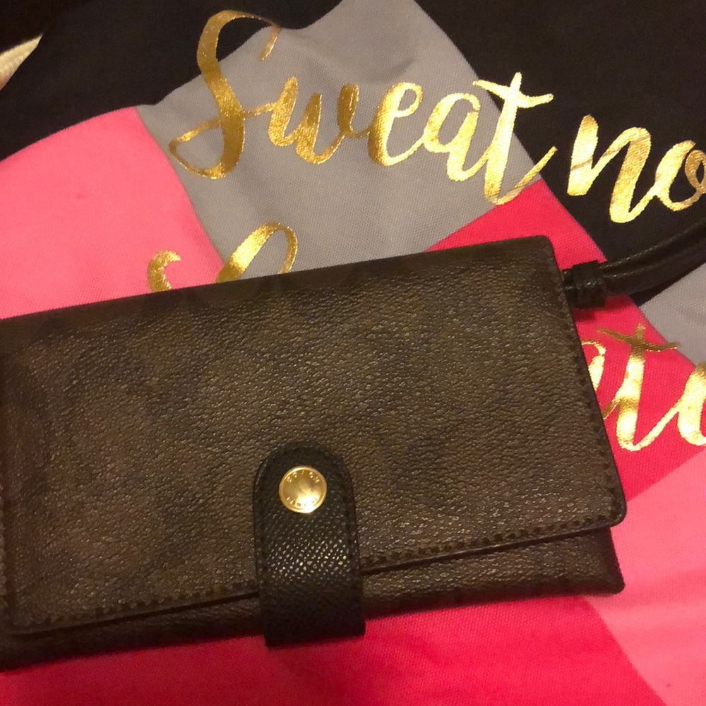 Wristlet barely used